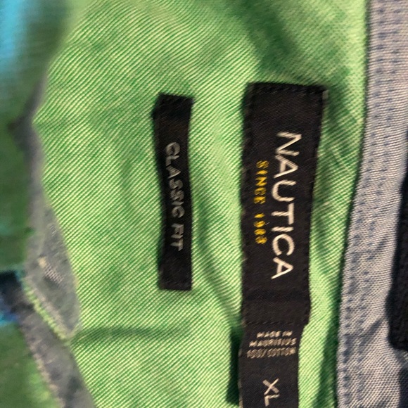 Nautica button down - Picture 3 of 4